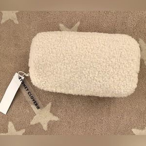 NWT stoney clover small sherpa pouch